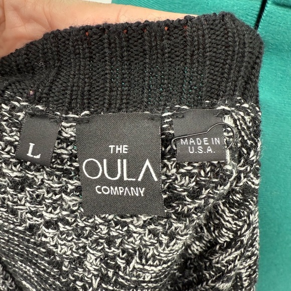 The Oula Company 100% Merino Wool Black & Gray Patterned Sweater NWOT - Picture 7 of 8
